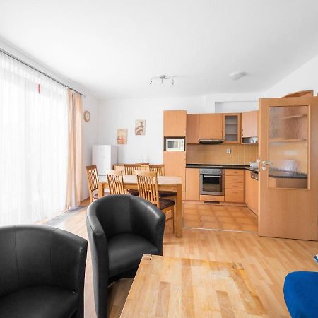 Comfortable Holiday Home In Lipno With Garden Lipno nad Vltavou Luaran gambar