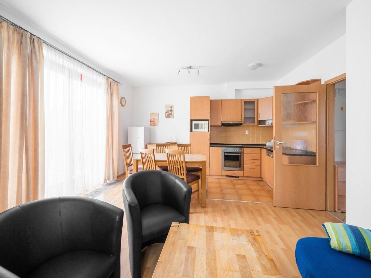 Comfortable Holiday Home In Lipno With Garden Lipno nad Vltavou Luaran gambar