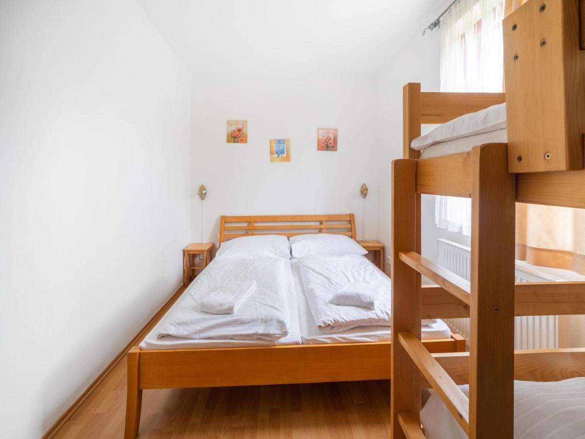 Comfortable Holiday Home In Lipno With Garden Lipno nad Vltavou Luaran gambar